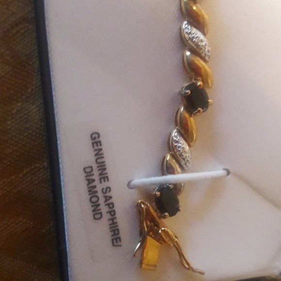 NWOT Tennis Bracelet 18kt Gold Sapphire Diamond - Picture 5 of 6